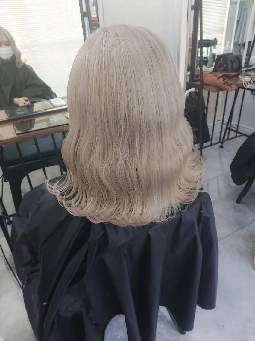 ロング カラー パーマ ヘアアレンジ メンズ キッズ ネイル マツエク・マツパ アイブロウ ショートボブ メンズバレイヤージュ メンズブリーチ メンズハイライト メンズハイトーン ブリーチ🌈金崎 江坂駅横すぐのヘアスタイル