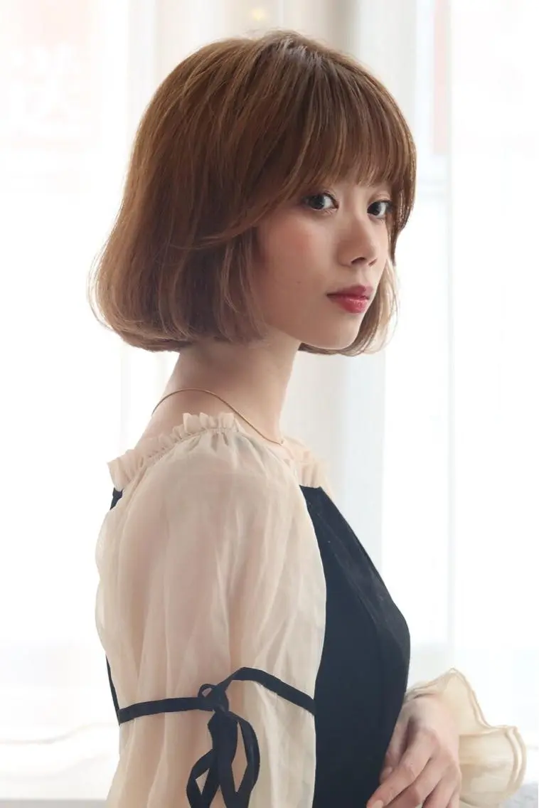 ミディアム 及川まき オリーブ グレージュカラー♪のヘアスタイル