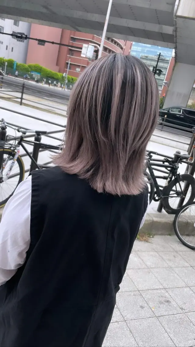 ミディアム カラー ヘアカラー トリートメント ヘアセット 難波ブリーチカラー 伊藤洋輝のヘアスタイル