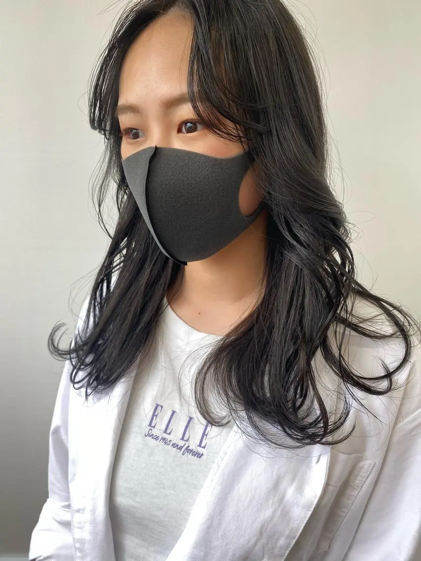 ロング カラー ヘアアレンジ ブラウンカラー ダークブラウン 顔周りカット 韓国風ヘア レイヤーカット fit stand /HIIRAGIのヘアスタイル