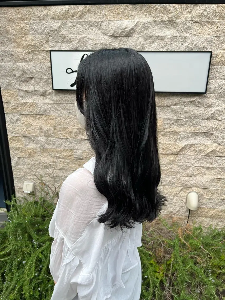 ロング カラー ブルーカラー ブルージュ カット ヘアカラー トリートメント ✨透明感カラー✨ 🦖佐々木未来🦕のヘアスタイル