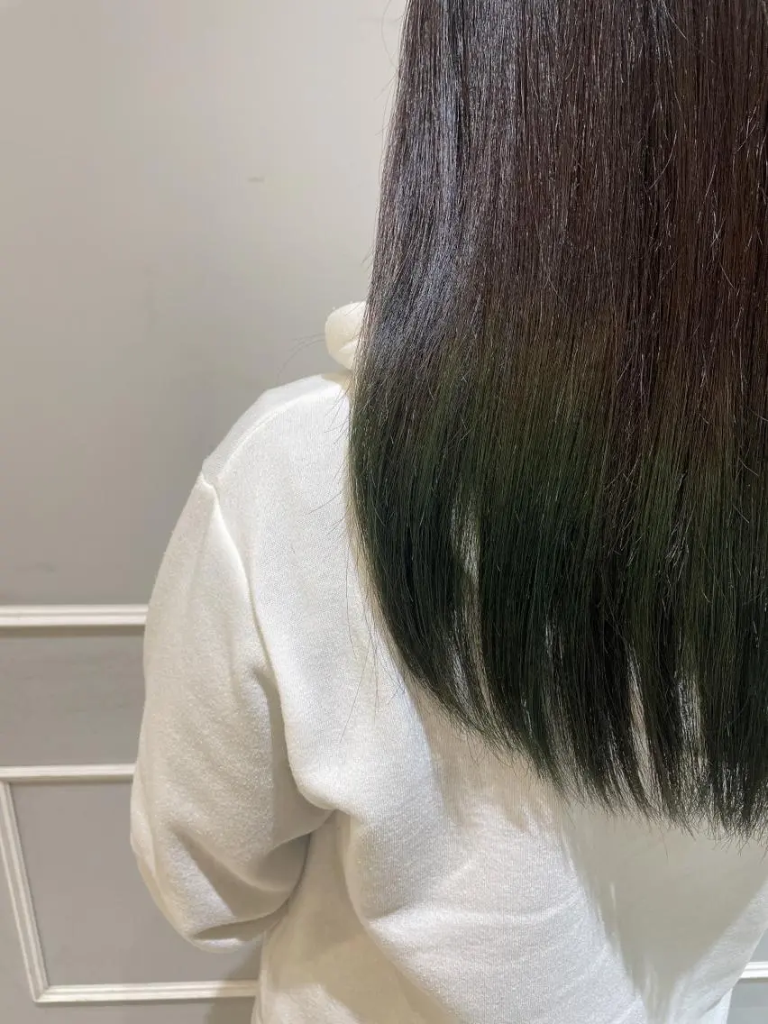 セミロング カラー ブリーチ グラデーションカラー カット ヘアカラー トリートメント 🦖鶴岡 香純🦖のヘアスタイル