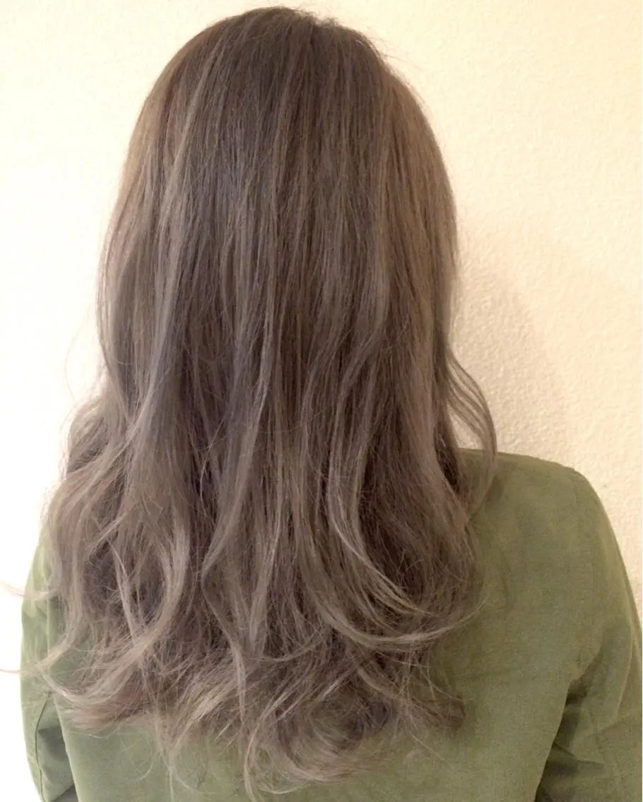 カラー 龍 門のヘアスタイル