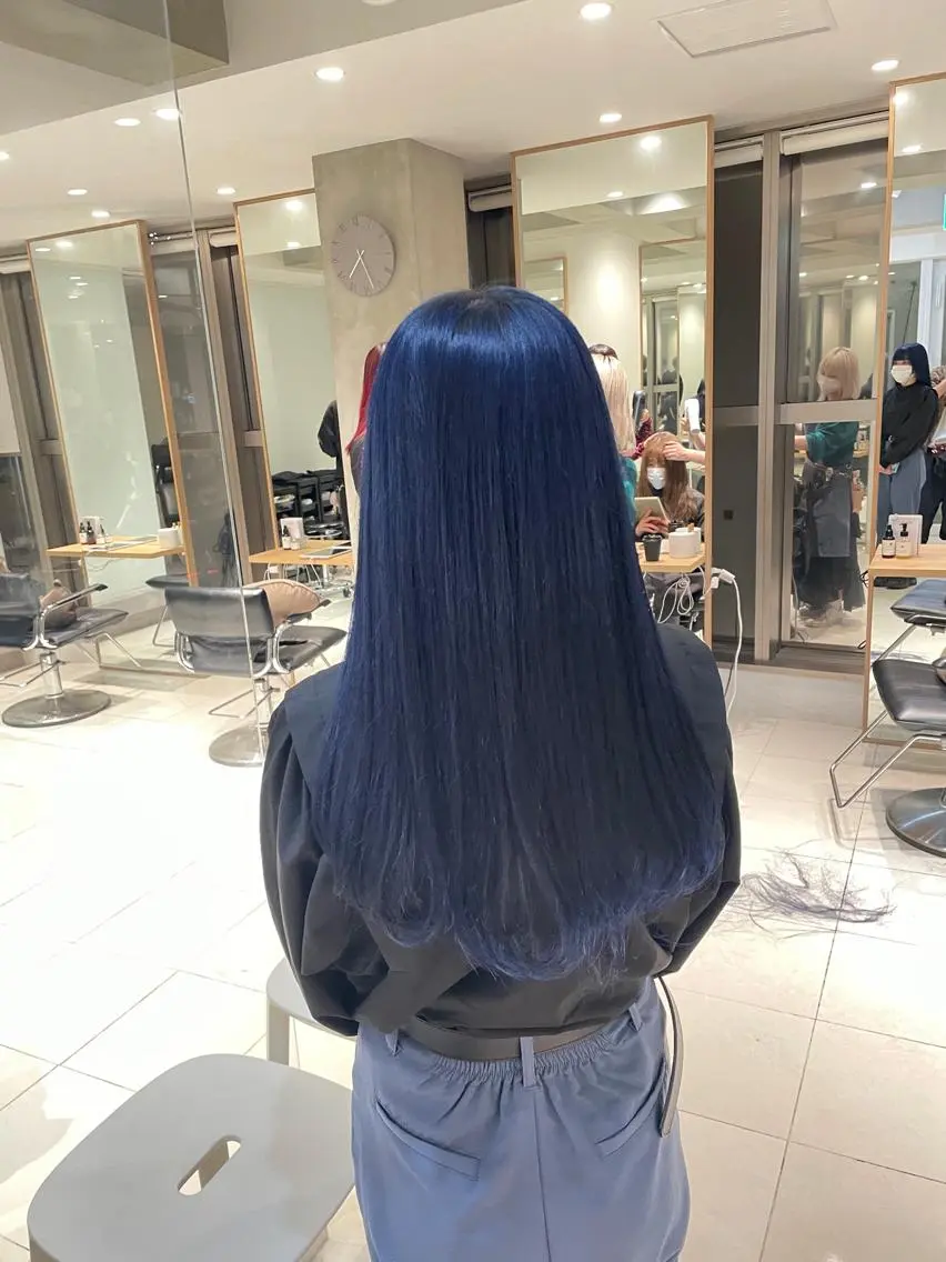 ロング カラー ヘアアレンジ ブルーカラー ネイビーカラー ヘアカラー トリートメント ヘッドスパ ヘアセット 艶カラー✨縮毛矯正✨ 翁長孝輔のヘアスタイル