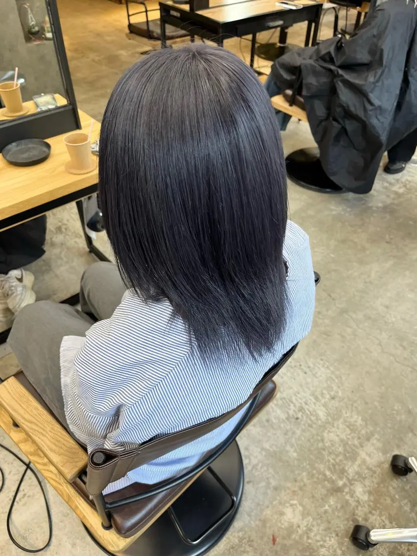 ミディアム カラー ブリーチ グレージュ ヘアカラー トリートメント 🩷ハイトーン透明感 レイヤー🩷ユリカのヘアスタイル