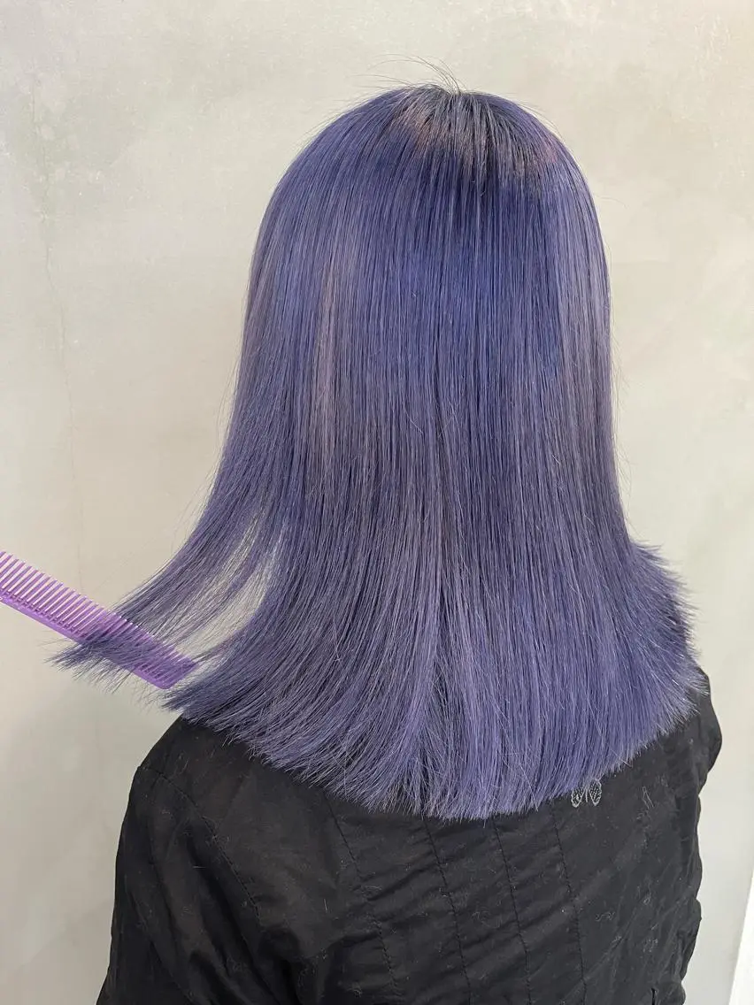 ミディアム カラー パープルカラー 色落ちまでキレイに！ ！女性サロンのヘアスタイル
