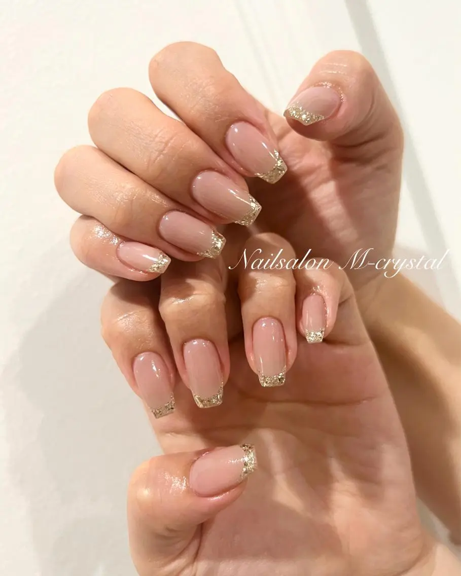 ショート ハンドネイル Nailsalon M-crystalのネイルデザイン