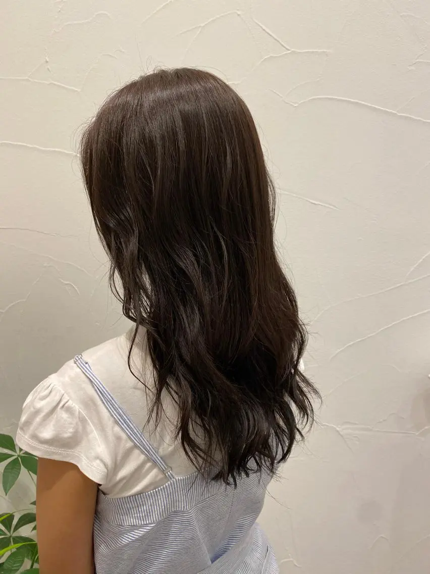 ロング カラー アッシュ アッシュグレー アッシュグレージュ グレージュ Ash中目黒店 榊間茜のヘアスタイル