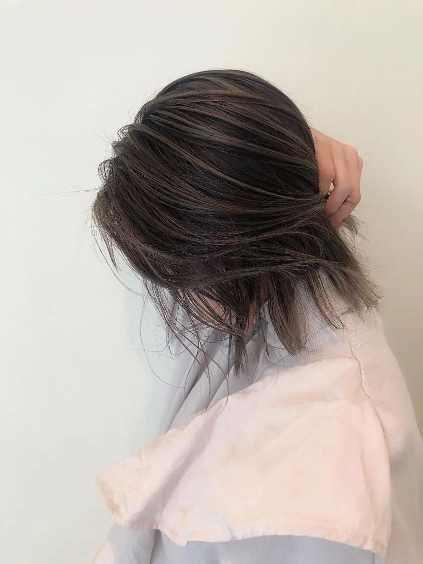 ミディアム カラー アッシュ インナーカラー 髪質改善 レイヤーカット 外ハネヘア ヘアカラー ✨レイヤーお任せ✨ 林有里子のヘアスタイル