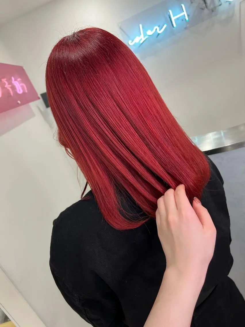 セミロング カラー ハイトーン特化サロン 💎MOCA💎のヘアスタイル