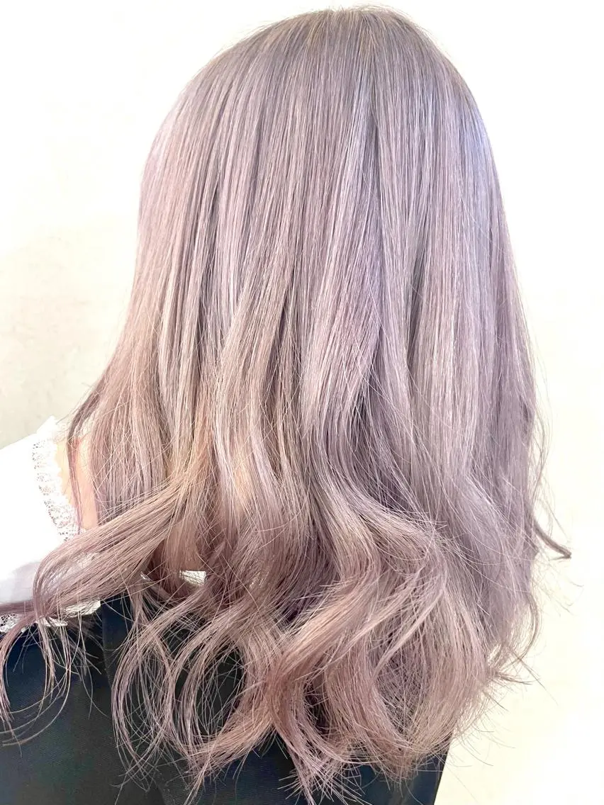 ミディアム カラー ヘアアレンジ メンズ シールエクステ メンズブリーチ メンズハイライト メンズハイトーン メンズ韓国風 🦋高瀬寛菜🦋 韓国レイヤーのヘアスタイル