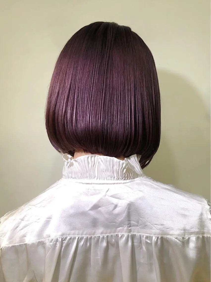 ショート カラー ブリーチ ダブルカラー パープルカラー ブリーチ😼 ボブ✍️レイヤーのヘアスタイル