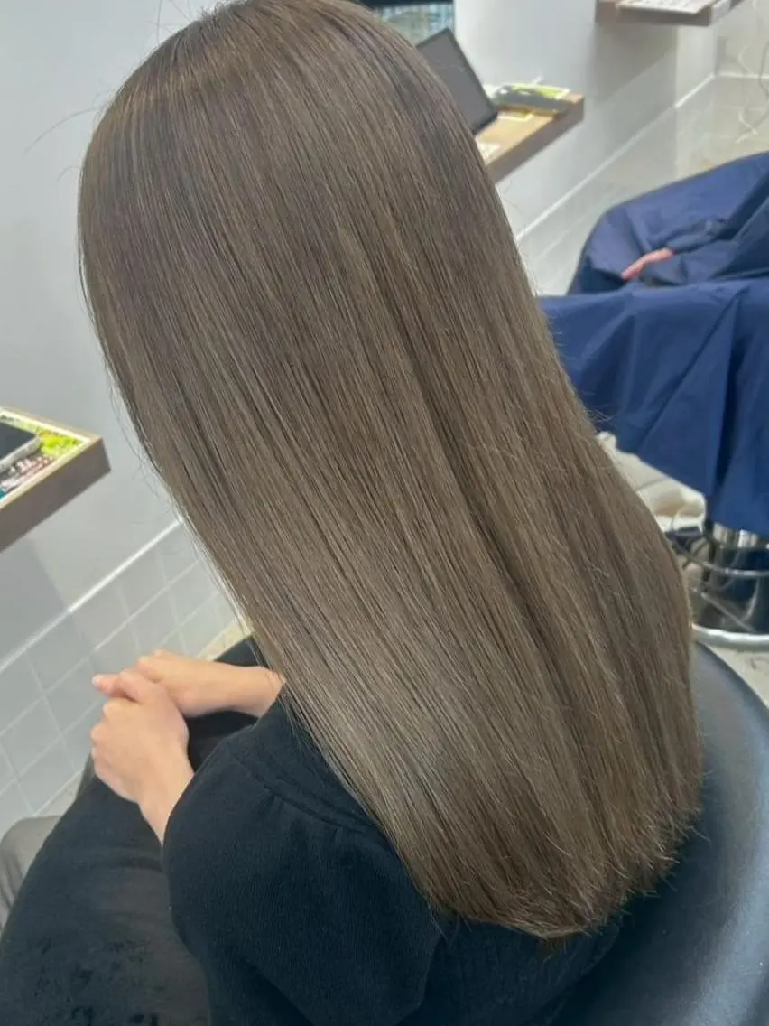 ミディアム 幕田 希耀美のヘアスタイル