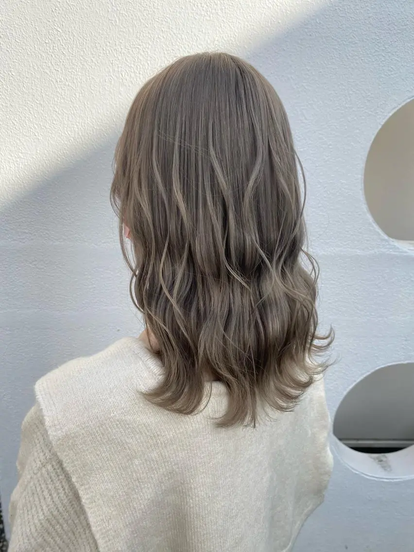 セミロング カット ヘアカラー トリートメント maki💖 レイヤー/髪質改善のヘアスタイル