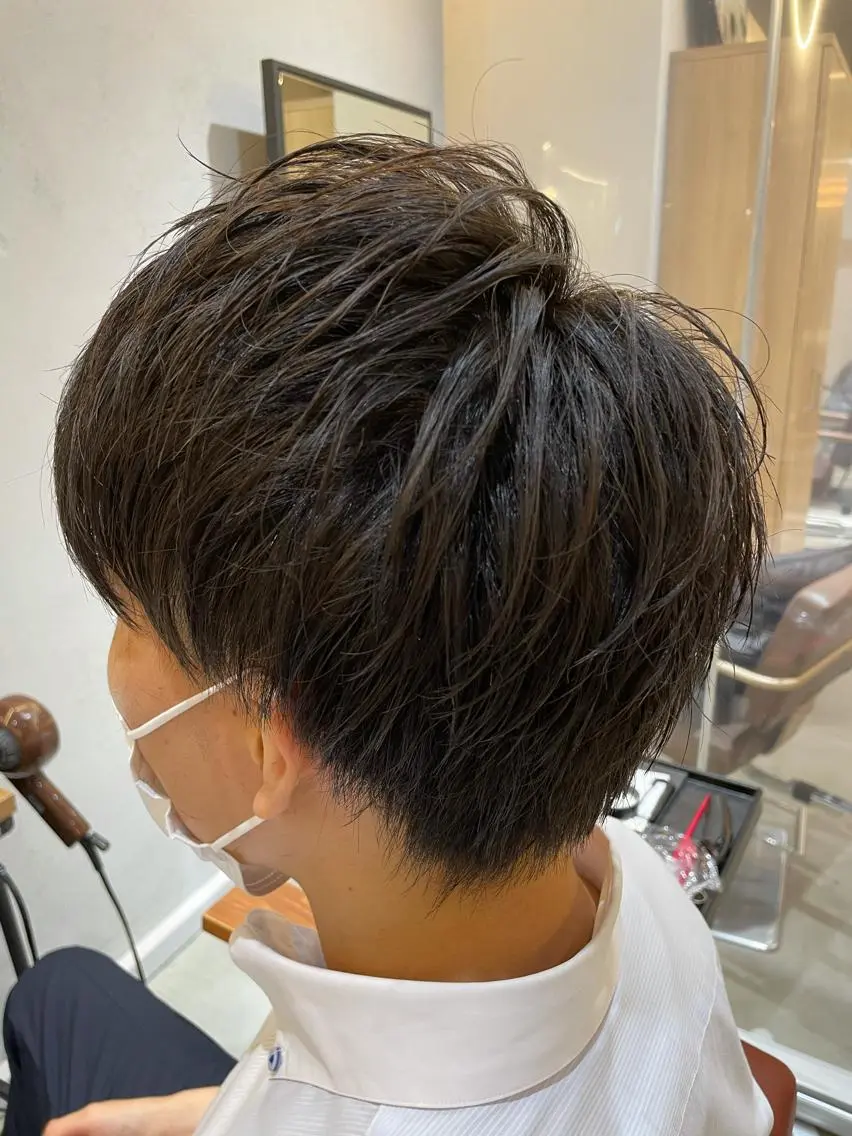 ショート カット ♦️モテ髪創作者 SUGA♦️のヘアスタイル