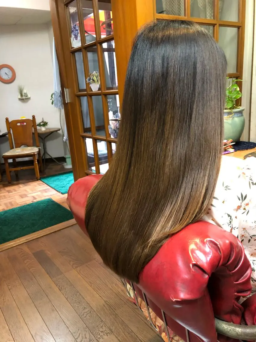 ロング パーマ 髪質改善 ロング 縮毛矯正 ストレートパーマ 💎KINUJO が買える美容室のヘアスタイル
