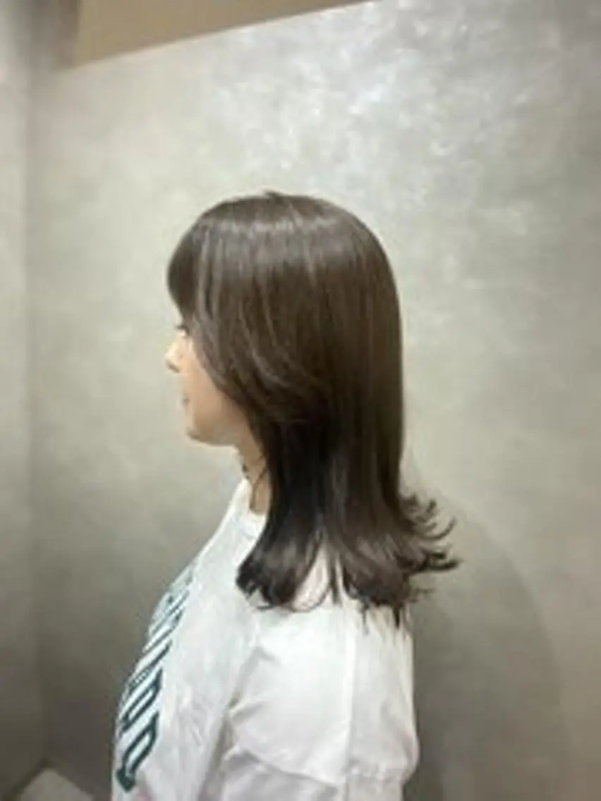 セミロング カラー ベージュカラー ブリーチ ブラウンカラー ケアブリーチ 透明感カラー ヘアカラー トリートメント 🌜ROW町田 🌛 公式のヘアスタイル