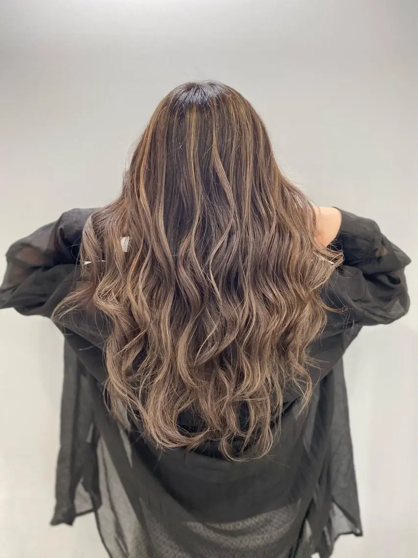 ロング カラー バレイヤージュ レイヤーカット opus 店長大和 レイヤー/赤み消しのヘアスタイル