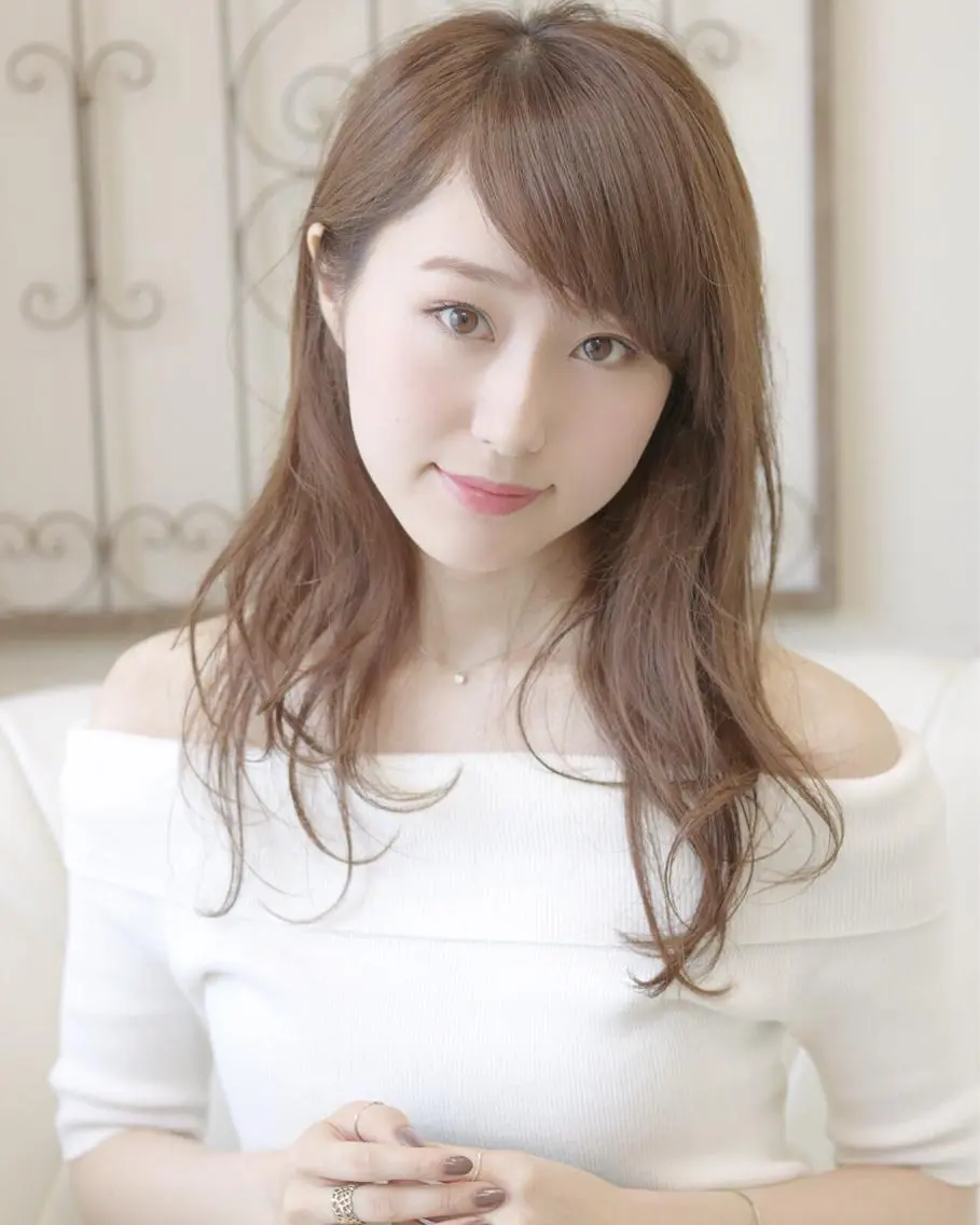 セミロング カラー パーマ 柳澤 興輝のヘアスタイル