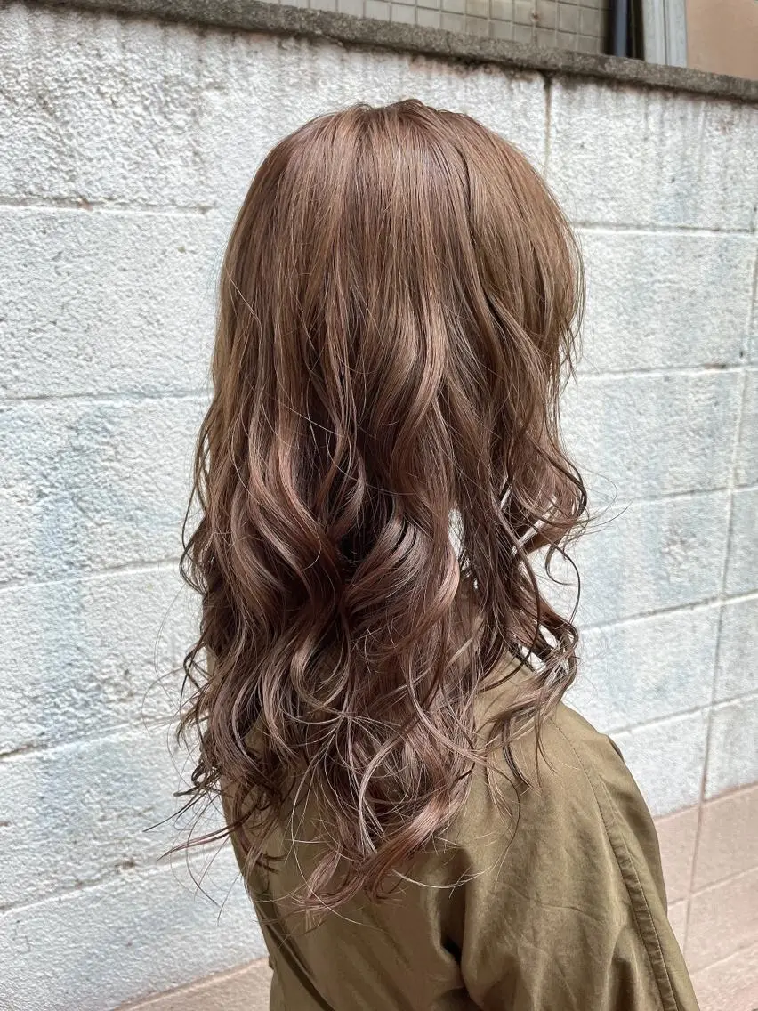 セミロング カラー ベージュカラー ブリーチ ブリーチなしカラー ヘアカラー トリートメント ヘアアレンジ にいた かづしげのヘアスタイル