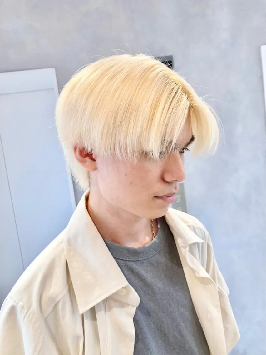 ショート カラー メンズ ハイトーン×レイヤー /遠藤将太のヘアスタイル