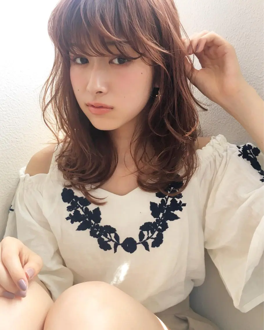 セミロング セミロングパーマ 小顔カット 鎌倉 彩のヘアスタイル