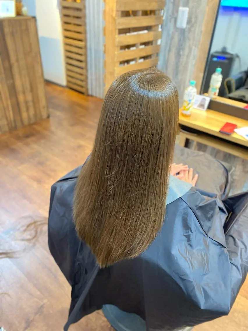 ロング カラー ベージュカラー ブリーチ ブリーチなしカラー カット ヘアカラー トリートメント Luzir⭐︎ GEN⭐︎のヘアスタイル