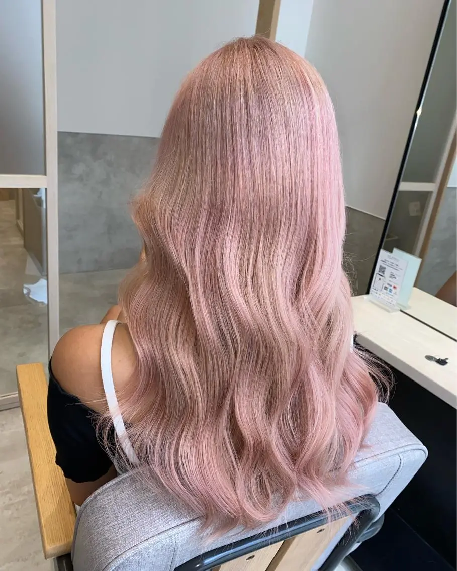 セミロング カラー カット ヘアカラー トリートメント ブリーチ 透明感HIDEのヘアスタイル