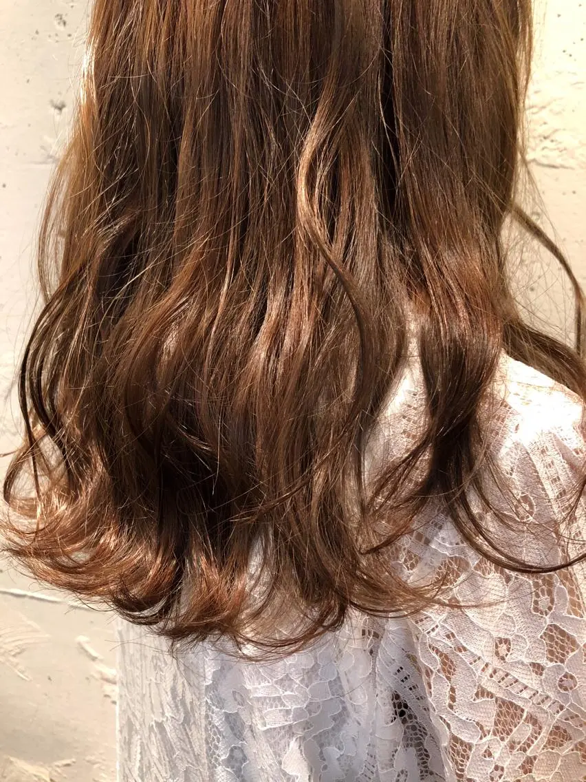 ロング カラー ブリーチ ハイライトカラー ハイライト レイヤーカット🎀 kanaのヘアスタイル
