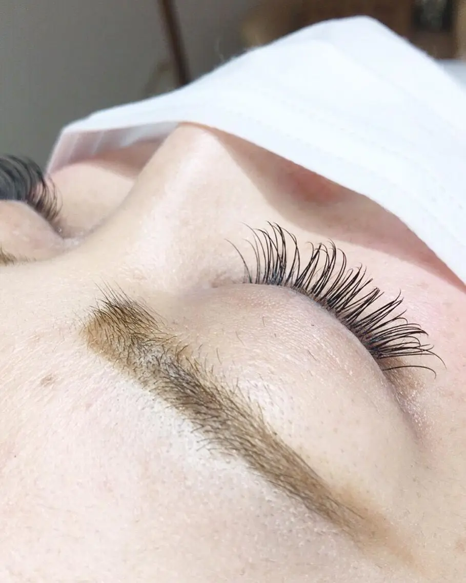 ロング カラー パーマ ヘアアレンジ キッズ ネイル マツエク・マツパ マツエク brille ~eyelash~のヘアスタイル
