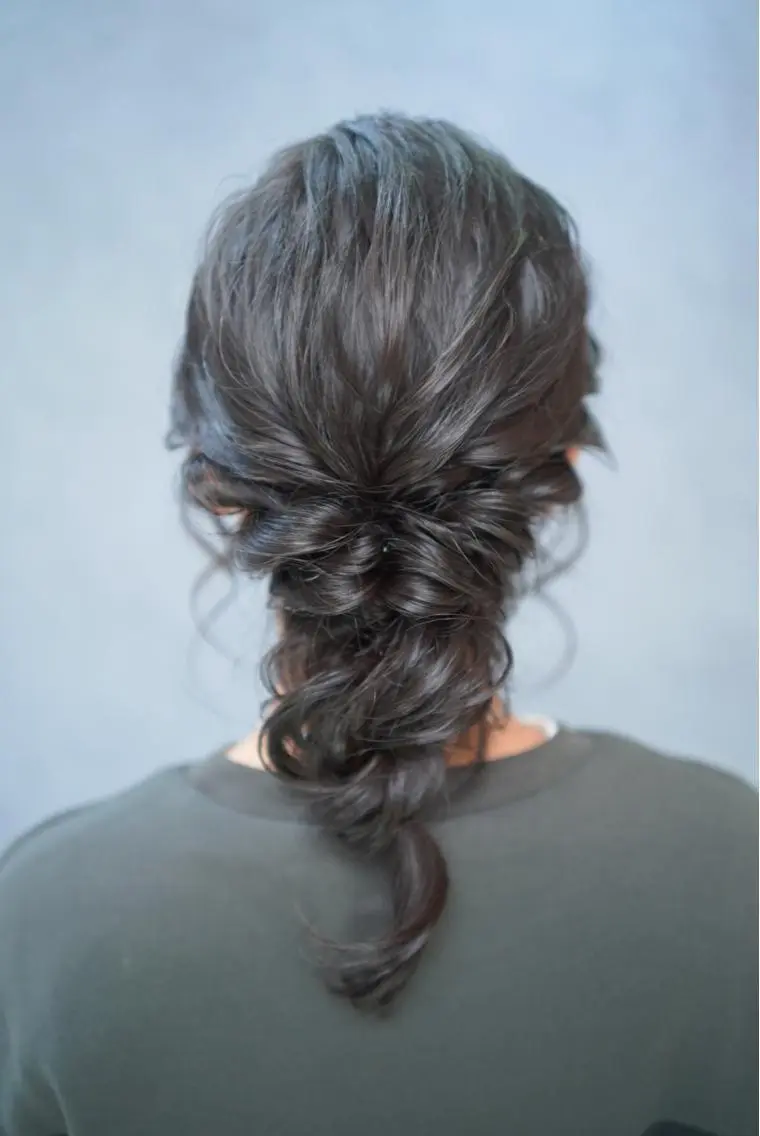 ミディアム ヘアアレンジ 伊藤 玲衣のヘアスタイル