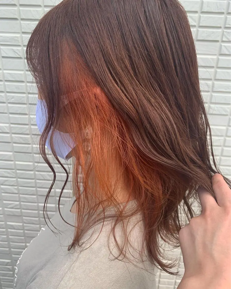 ミディアム カラー オレンジ 菅野 愛のヘアスタイル