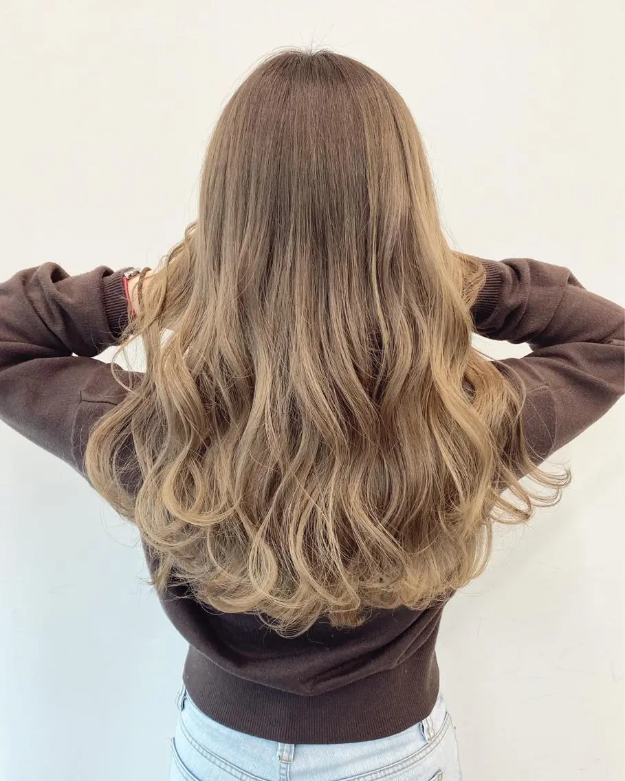 ロング カラー ダブルカラー グラデーションカラー 【ブリーチカラー】 🌈ALIVE若山葵のヘアスタイル