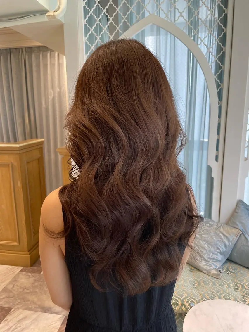 カラー ベージュカラー 黒髪 ブリーチ ブルーカラー ブルーブラック ヘアカラー 木屋元一/透明感 /前髪/レイヤーのヘアスタイル