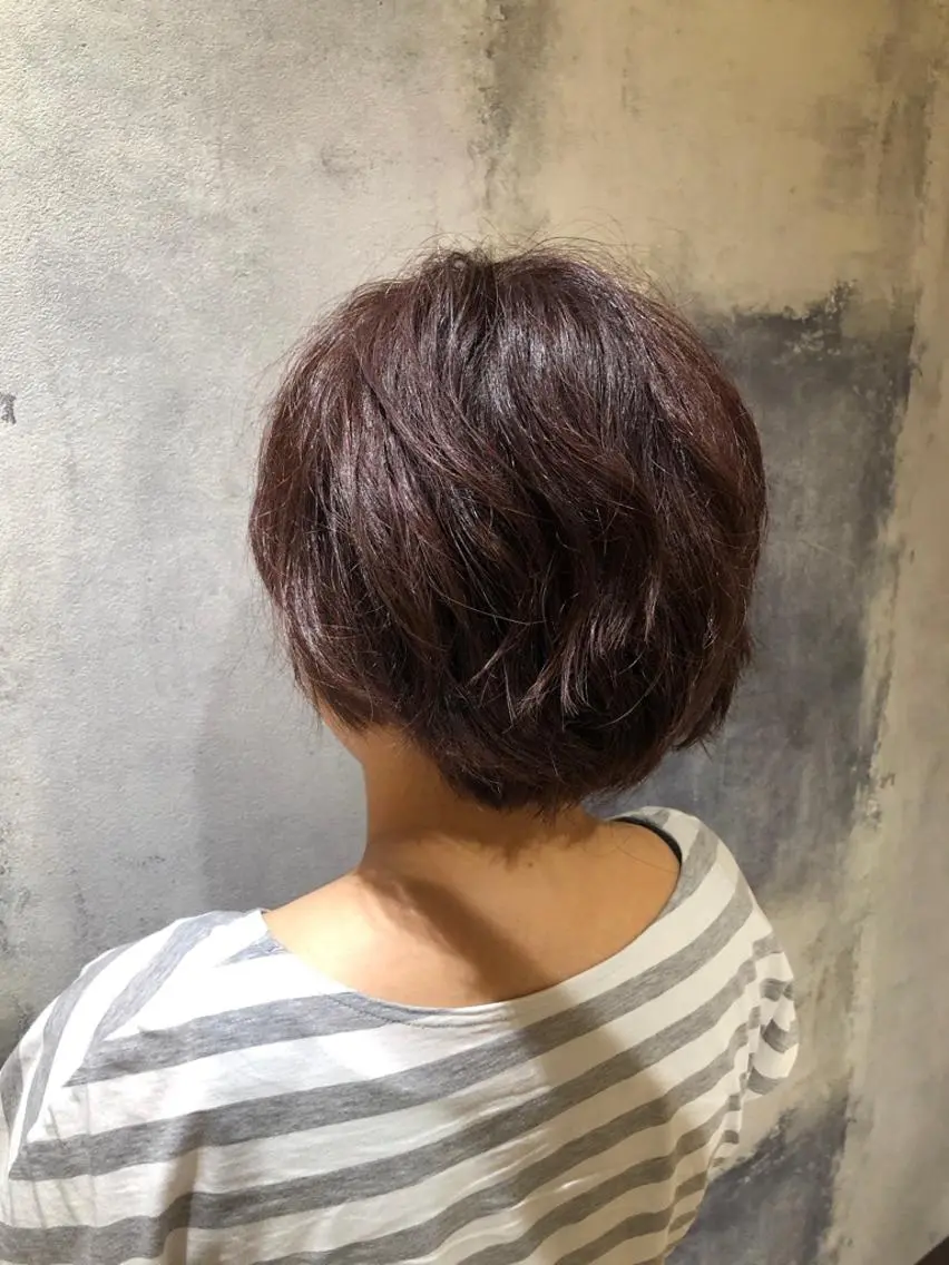 ショート ボブ くせ毛 必ず笑顔で帰っていた だきます!安田祐貴のヘアスタイル