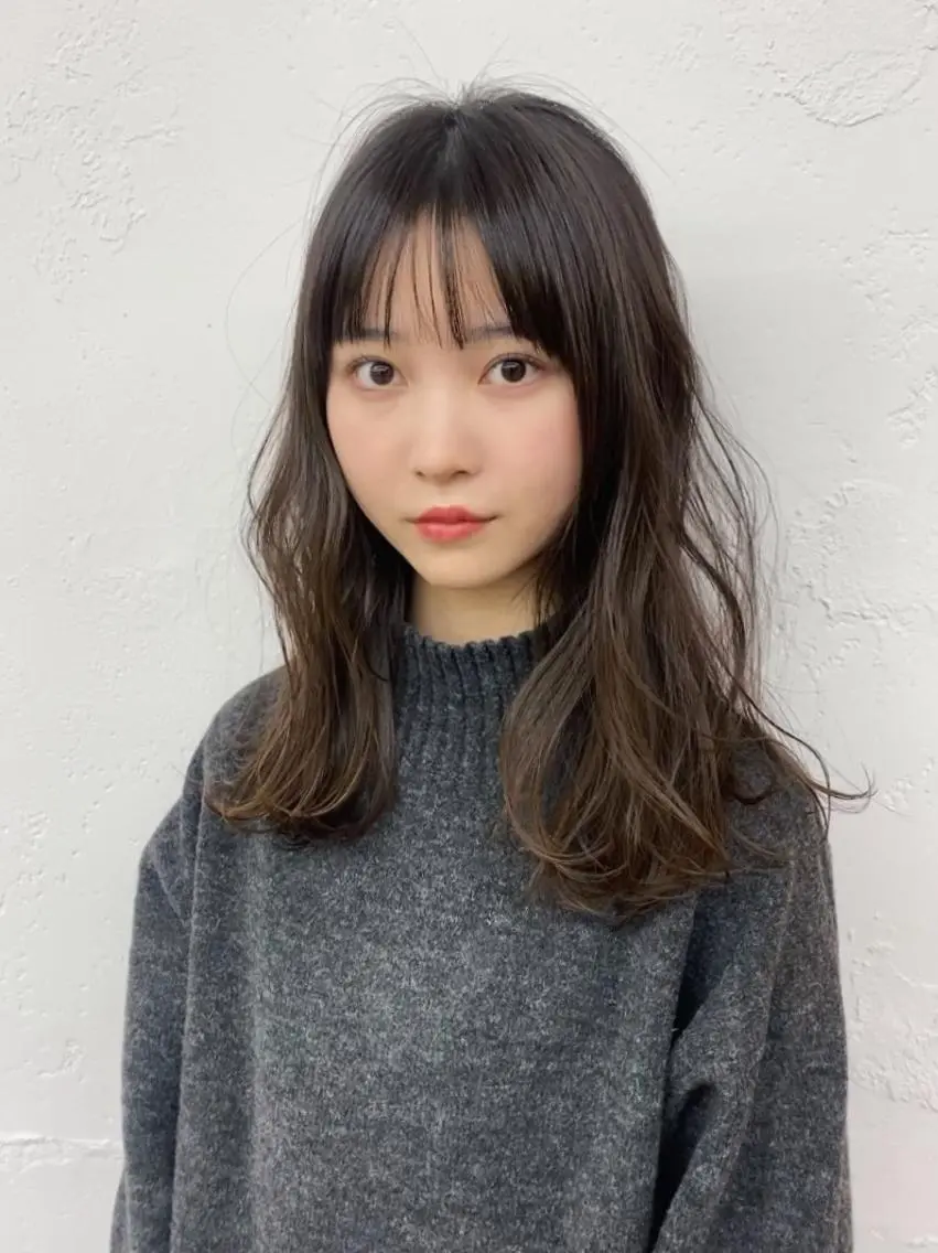 セミロング パーマ セミロングパーマ ニュアンスパーマ 大石 沙季のヘアスタイル
