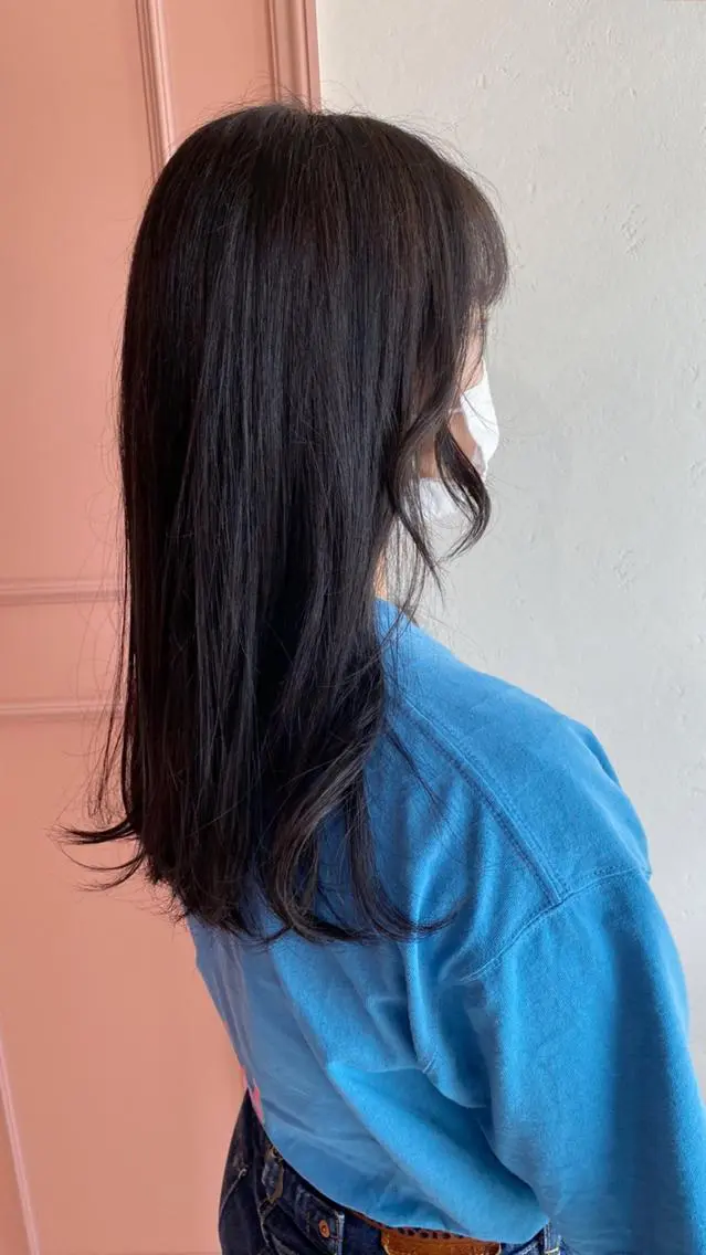 ロング カラー ヘアカラー 梛木 唯のヘアスタイル