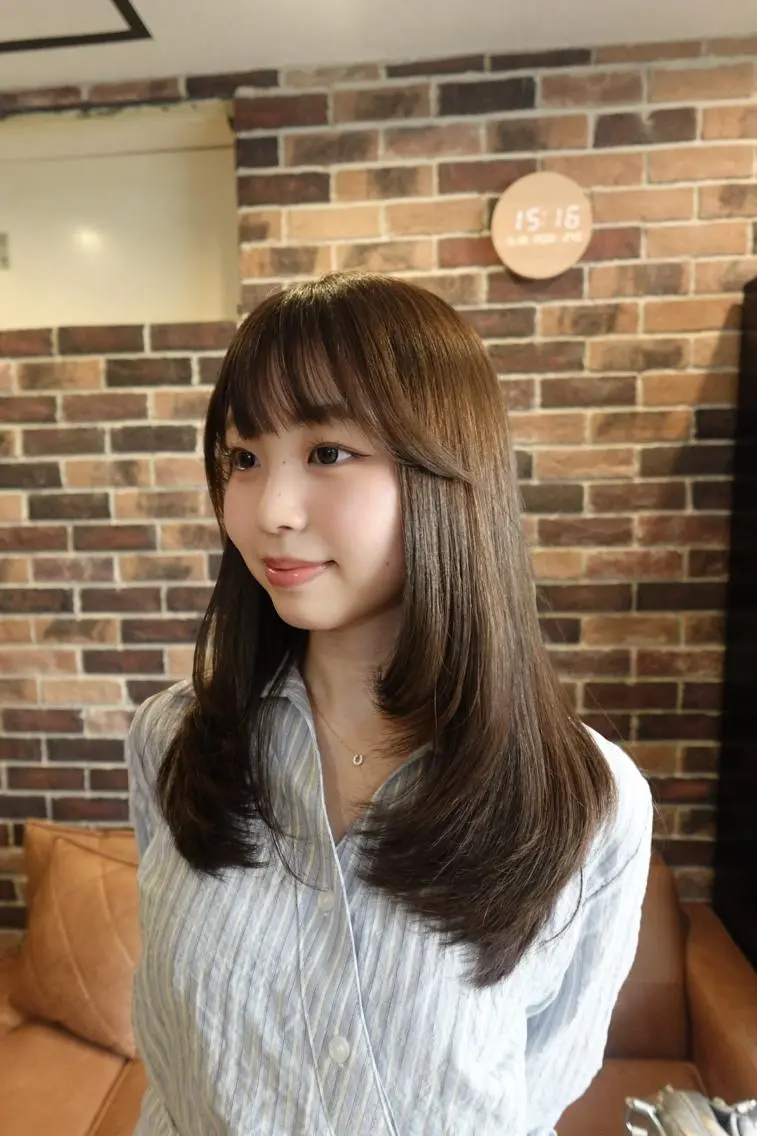 セミロング レイヤーカット AROMA awanoのヘアスタイル