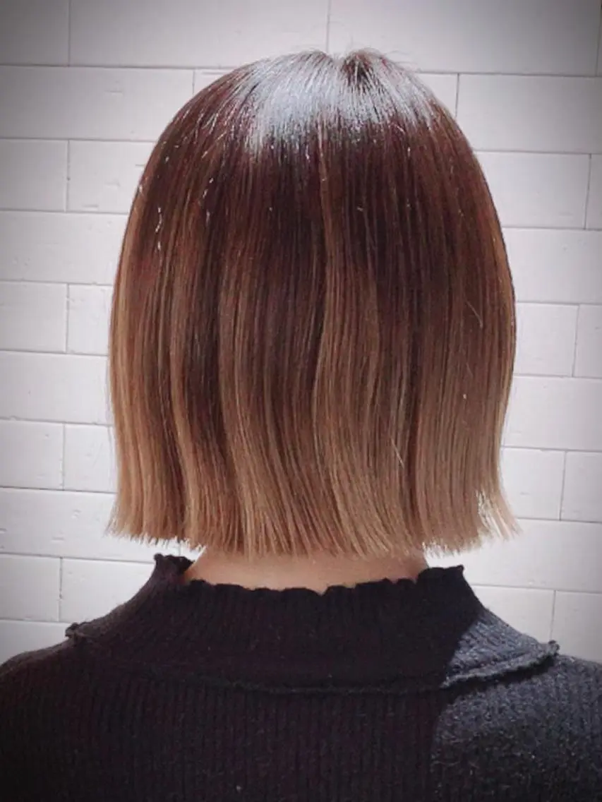 ショート 切りっぱなしボブ ボブ ヘアカラー トリートメント ヘアセット 坂本 なつきのヘアスタイル