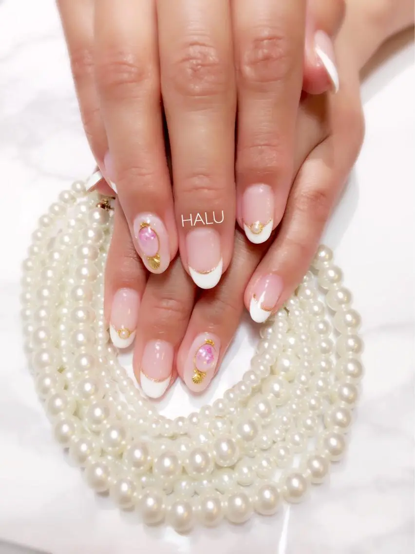 ネイル アートネイル フレンチネイル ラメ(グリッター) ぷっくりネイル HALU ハルのネイルデザイン