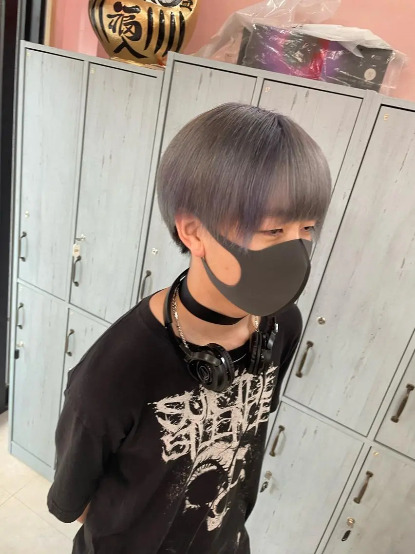 ショート カラー アッシュ アッシュグレー アッシュグレージュ バレイヤージュ ミストバング 町田ブリーチデザイン 🌈MANATOのヘアスタイル