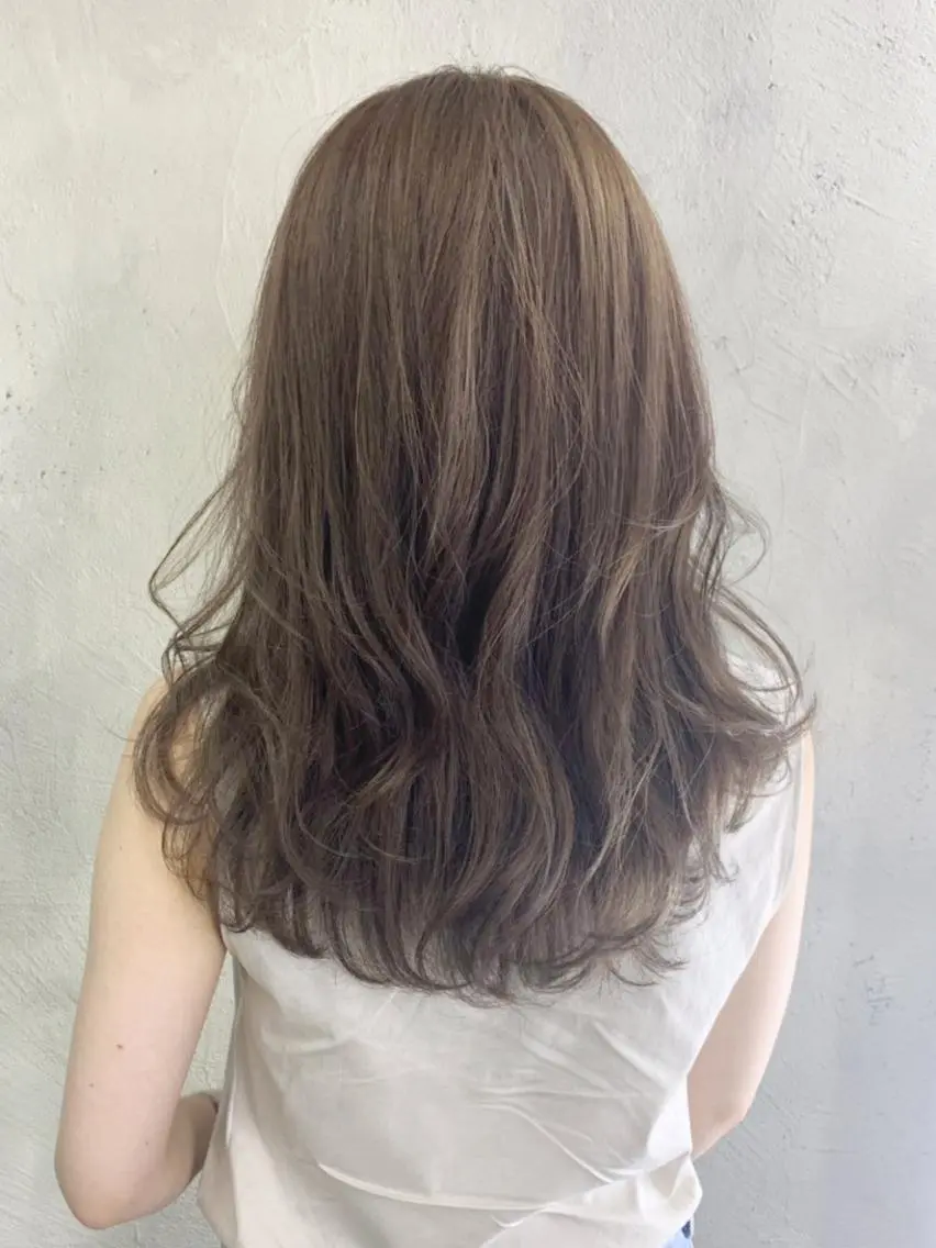 ロング カラー パーマ ヘアアレンジ アッシュ ベージュカラー ITbyALBUM 中野店のヘアスタイル