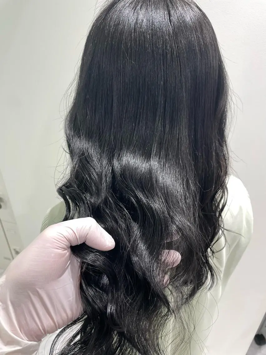 セミロング カラー パーマ ヘアアレンジ ネイル マツエク・マツパ 韓国風ベージュ🤎 赤みなし🌿横浜🤎のヘアスタイル