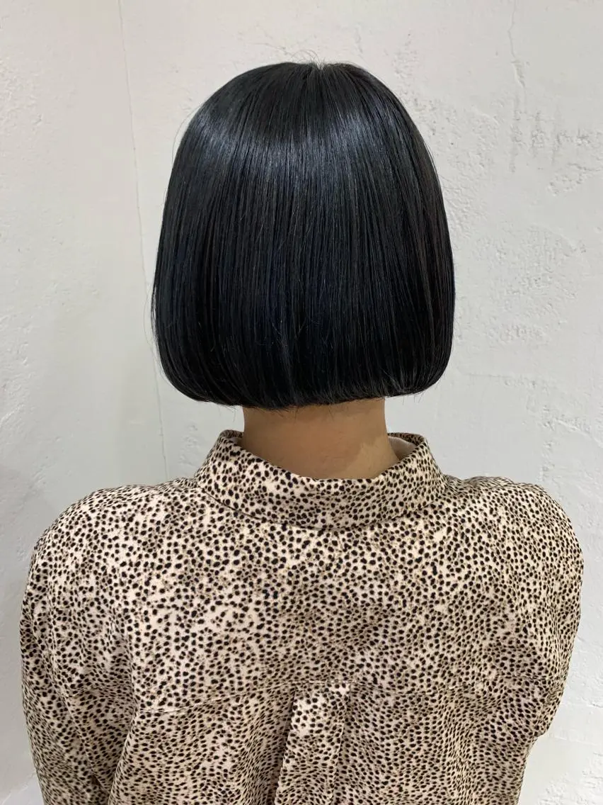 ショート カラー アッシュ ハイライトカラー ハイライト 🫧透明感カラー/ ボブ/小笠原汐海🪽のヘアスタイル