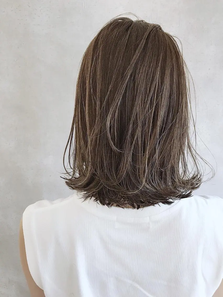 ミディアム カラー アディクシーカラー ブリーチ ケアブリーチ ダブルカラー ハイライトカラー カット ヘアカラー トリートメント MOU namba ムウナンバのヘアスタイル