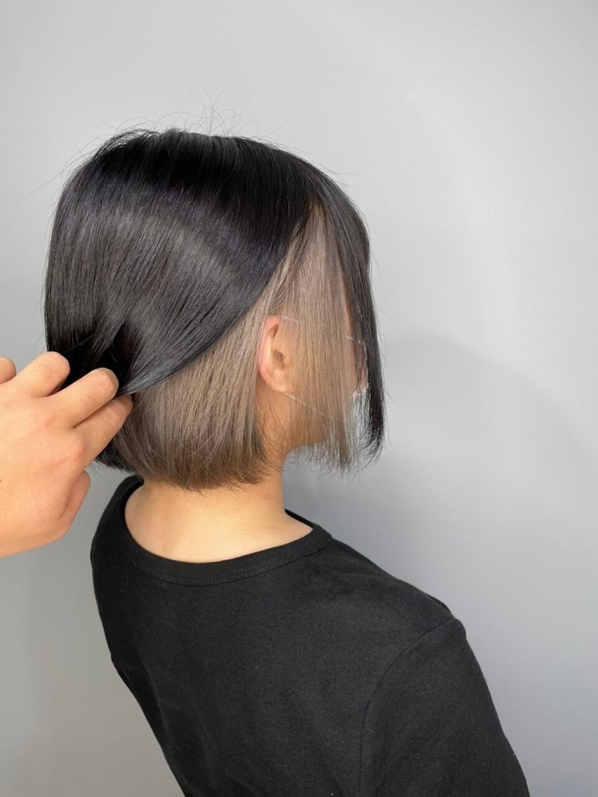 ショート ミストバング ボブ 天使の羽バング・フェザーバング ハイライト ショートヘア トップスタイリスト ✨KIRIKA中野✨のヘアスタイル