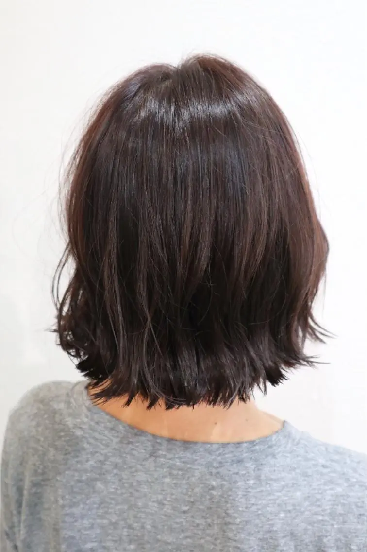 ミディアム カラー ベージュカラー ブラウンカラー イルミナカラー バイオレットカラー ボブ 西村 ようこのヘアスタイル