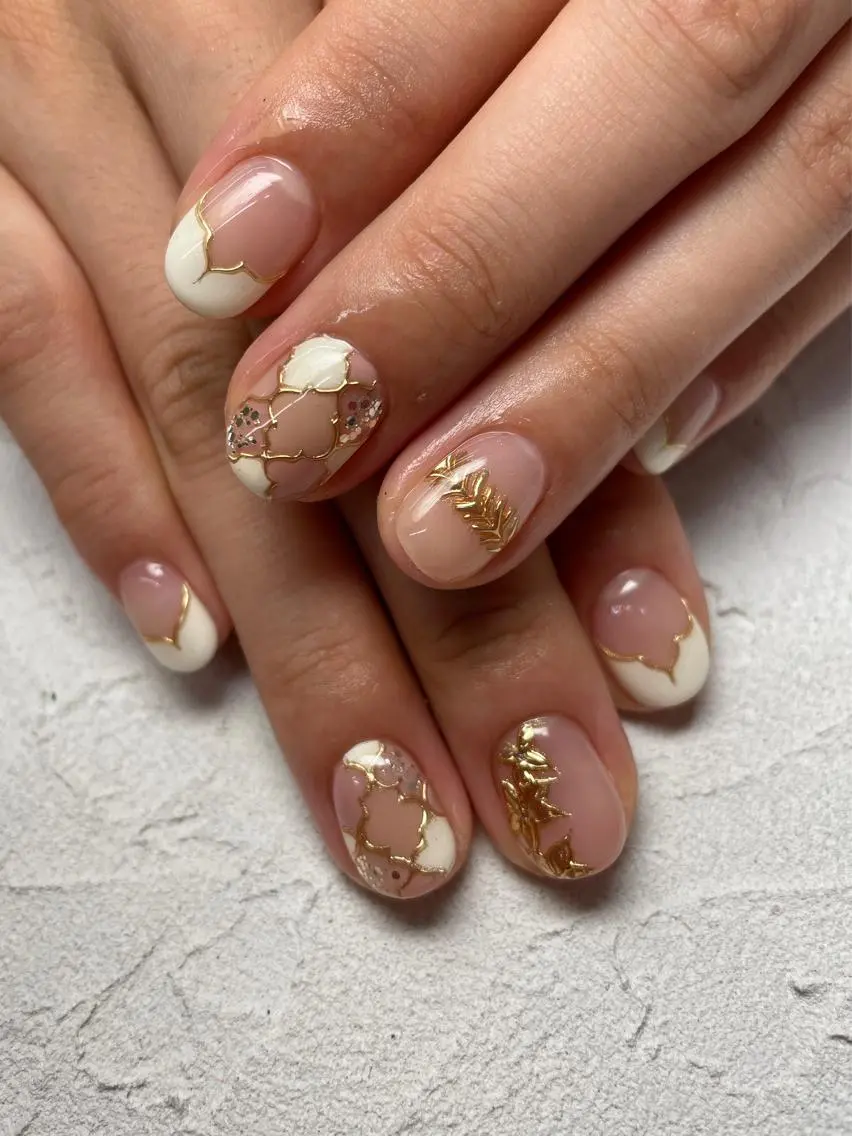 ネイル アートネイル フレンチネイル 韓国ネイル ミラーネイル Nail salon Euphoriaのネイルデザイン