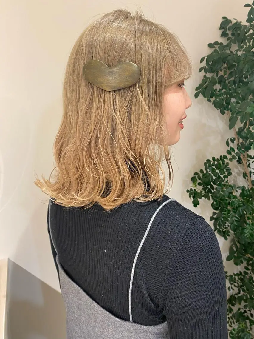 ミディアム カラー ブリーチ 透明感カラー ダブルカラー ブリーチなしカラー 髪質改善 当日予約大歓迎💗 依田瑞希のヘアスタイル