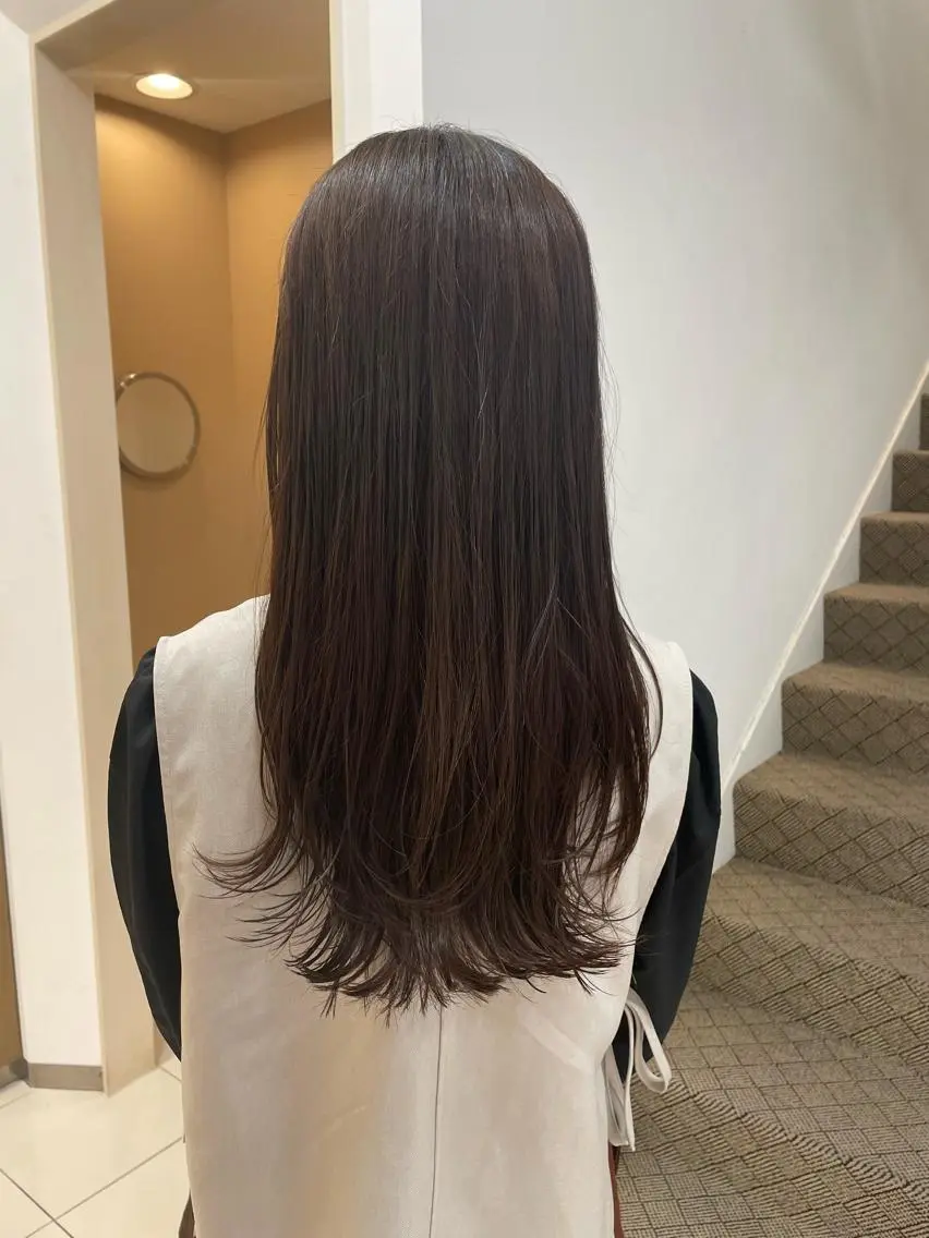 ロング ロングレイヤー レイヤーカット ロング 櫻間 彩心のヘアスタイル